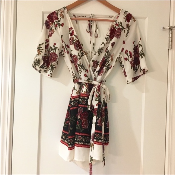 Francesca's Miami Floral Romper - Picture 2 of 4